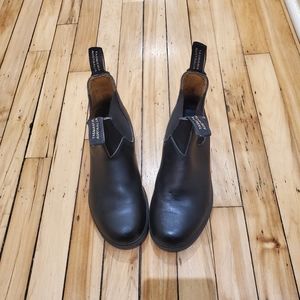 Sold - Blundstone boots